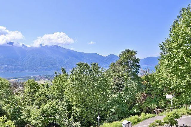 4 1/2-Zimmer-Luxuswohnung mit Terrasse und Garten mit Seeblick / ap... – Foto 25 von 29