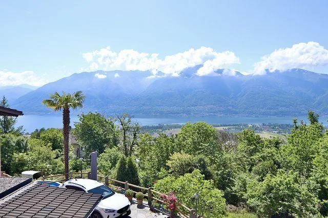 4 1/2-Zimmer-Luxuswohnung mit Terrasse und Garten mit Seeblick / ap... – Foto 24 von 29