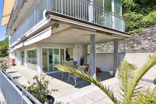 4 1/2-Zimmer-Luxuswohnung mit Terrasse und Garten mit Seeblick / ap... – Foto 17 von 29