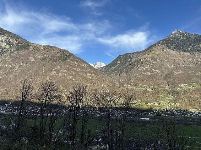 Bauland von 914 m2 an sehr ruhiger, sonniger Aussichtslage / terren... – Foto 7 von 17