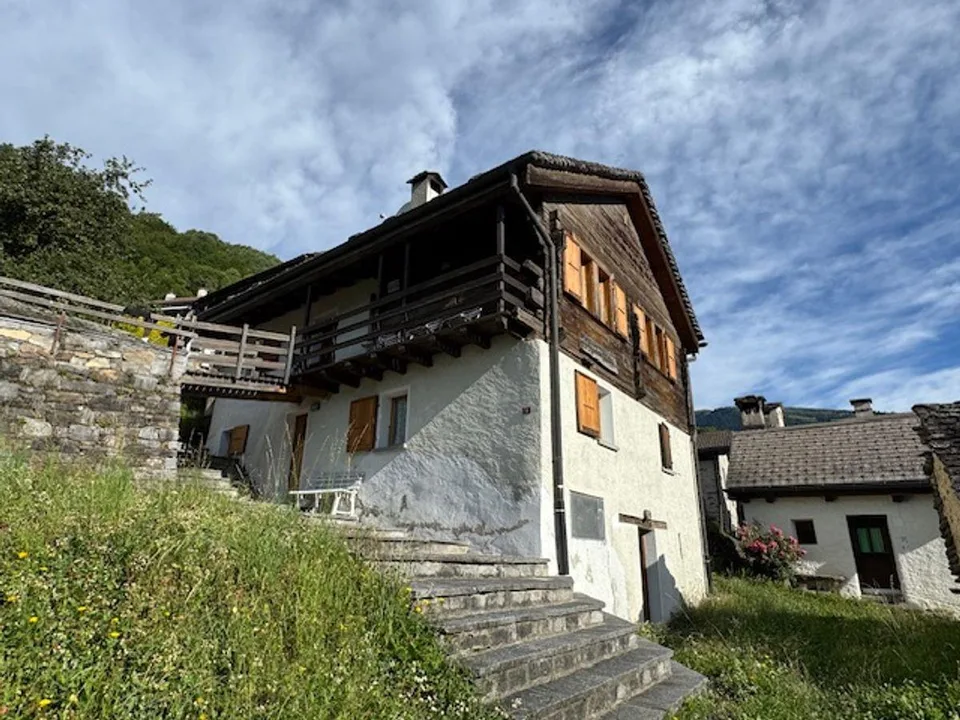 LEONTICA Valle di Blenio - Maison Individuelle