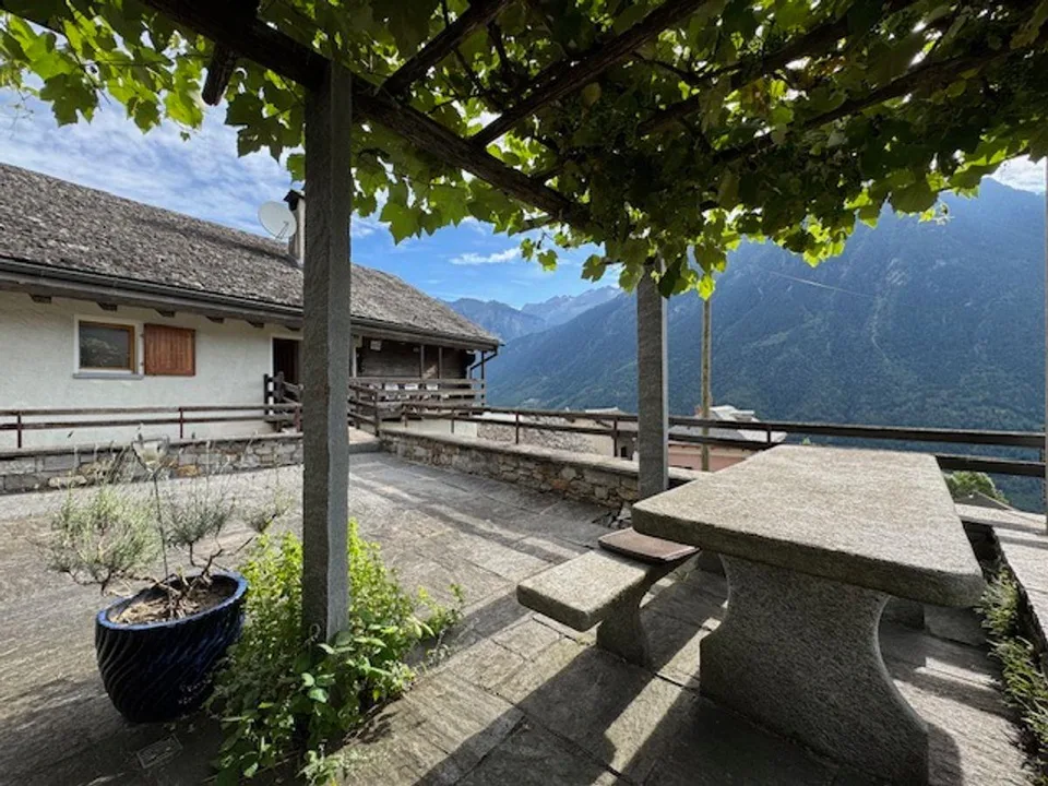 LEONTICA Valle di Blenio - Casa Monofam