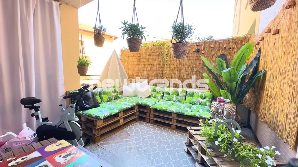 Mendrisio: Duplex-Wohnung mit 3,5 Zimmern und Terrasse