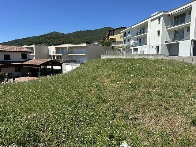 Bauland von 561 m2 Zone R2 an sehr sonniger, ruhiger Aussichtslage ...