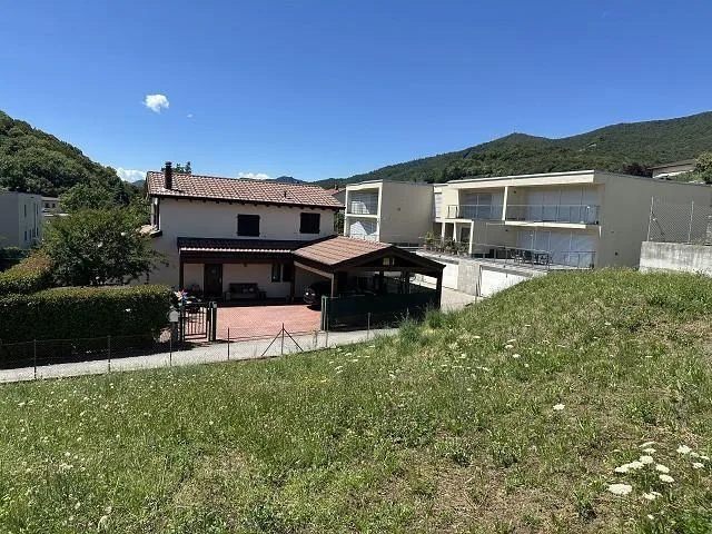 Bauland von 561 m2 Zone R2 an sehr sonniger, ruhiger Aussichtslage ... – foto 8 di 14