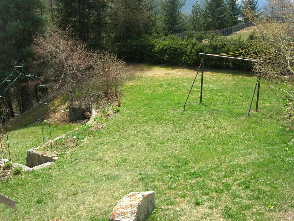 Altes Engadinerhaus mit sonnigem Alpengarten an sehr schöner Lage – photo 14 sur 19