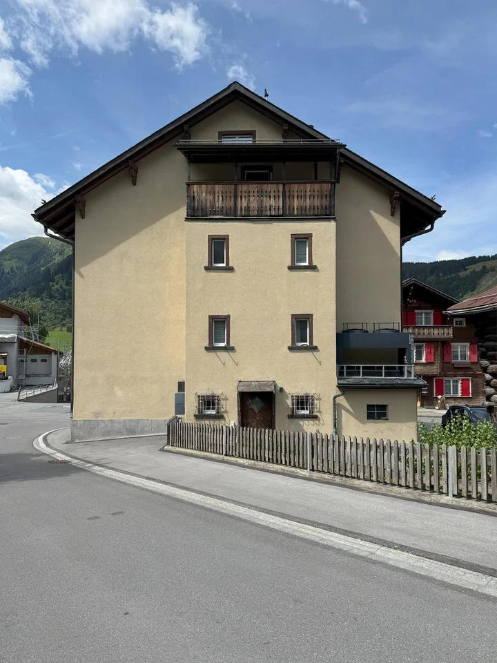 Doppeleinfamilienhaus mit 6+3 Zimmer in Curaglia, Medel/Lucmagn – Foto 17 von 18