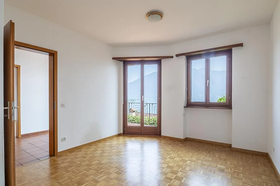 MERAVIGLIOSA CASA CON VISTA LAGO A MINUSIO – foto 11 di 18