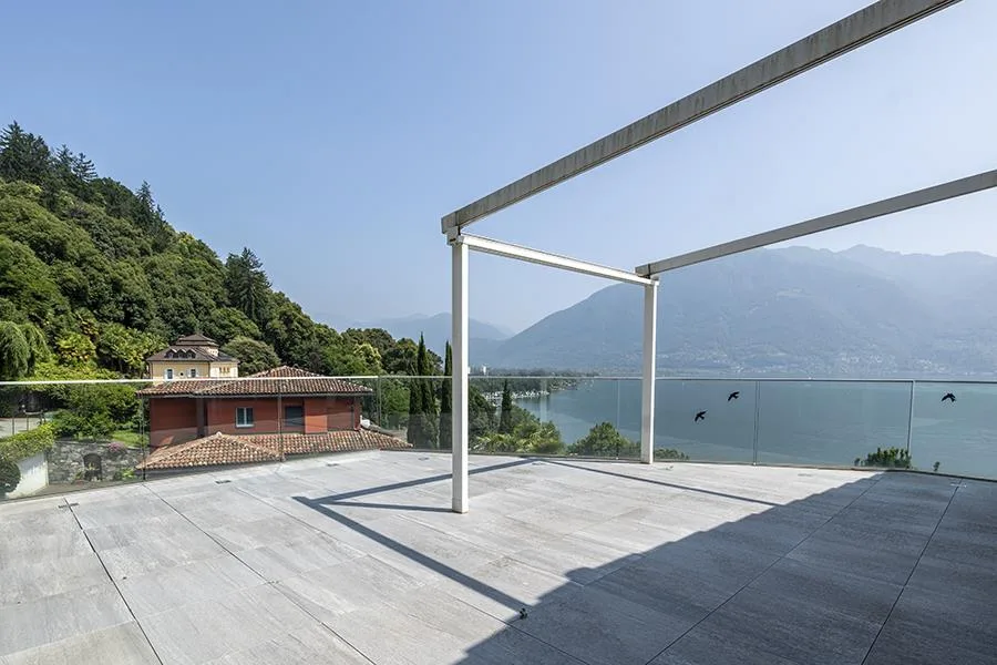 WUNDERBARES HAUS MIT SEEBLICK IN MINUSIO