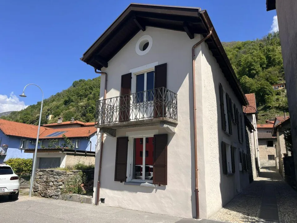LOCARNO-Solduno piccola casetta 70 m2