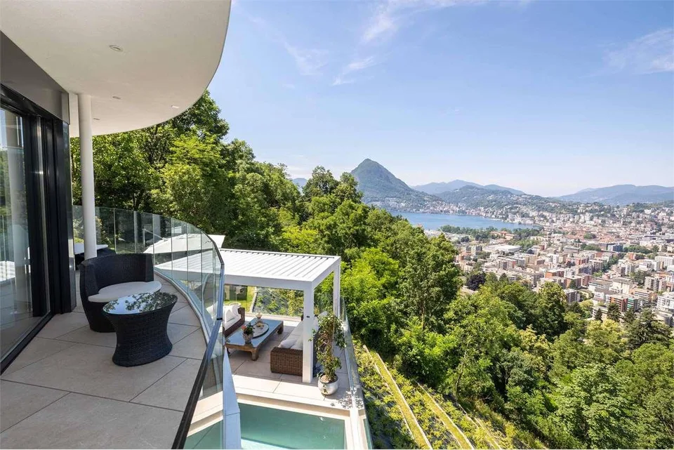 Lusso, privacy e vista da sogno su Lugano