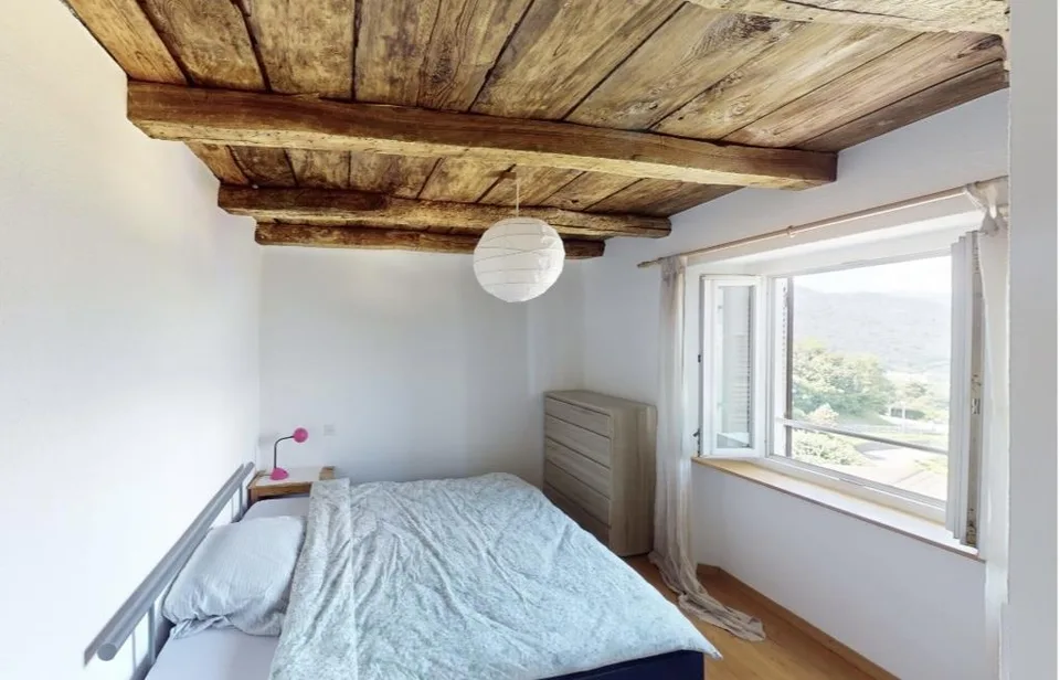 Charmante 3.5 Zimmerwohnung in einem historischen Patrizierhaus – Foto 8 von 12
