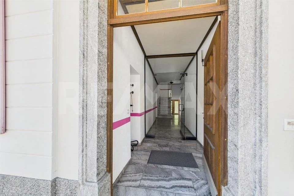 Casa unifamiliare in una elegante villa storica