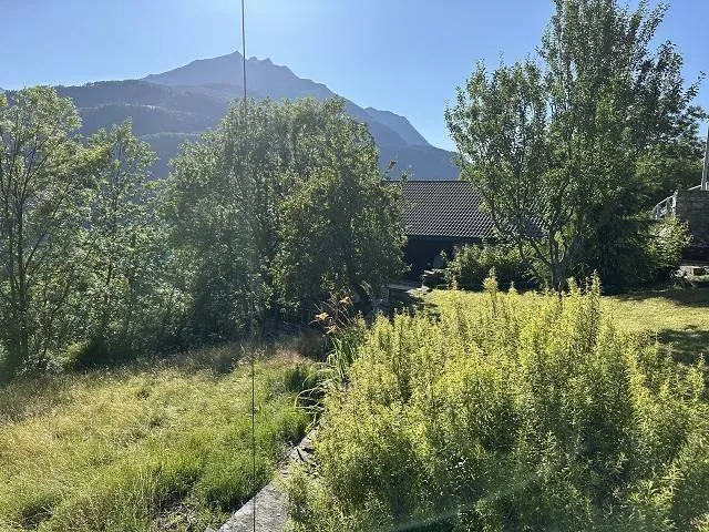 Bauland von 773 m2 Zone R2an sehr ruhiger, sonniger Aussichtslage /... – Foto 10 von 15
