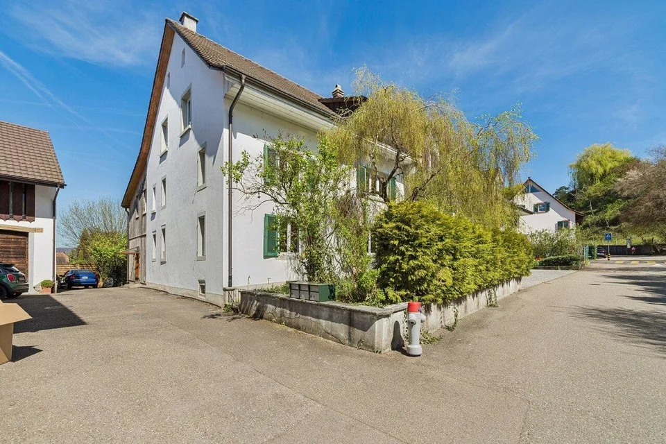 Mehrgenerationenhaus mit historischem Charme in Pratteln
