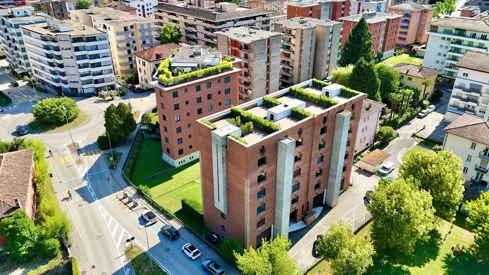 Appartamento Duplex di Design con Terrazza Panoramica sul Tetto