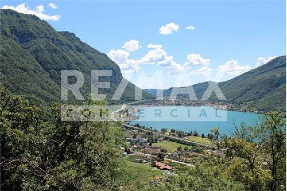 Albergo con magnifico parco e vista lago – Foto 9 von 13