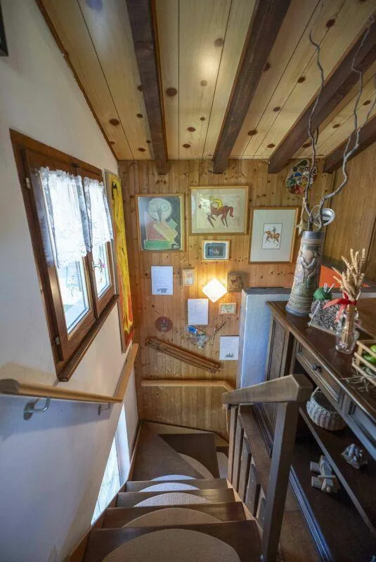 Vendiamo confortevole casa in stile rustico a Mugena – Foto 6 von 16