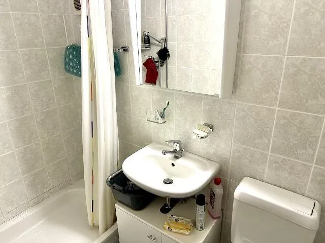 4 1/2-Zimmer-Tessinerhaus an sehr ruhiger, sonniger Aussichstslage ... – Foto 15 von 28