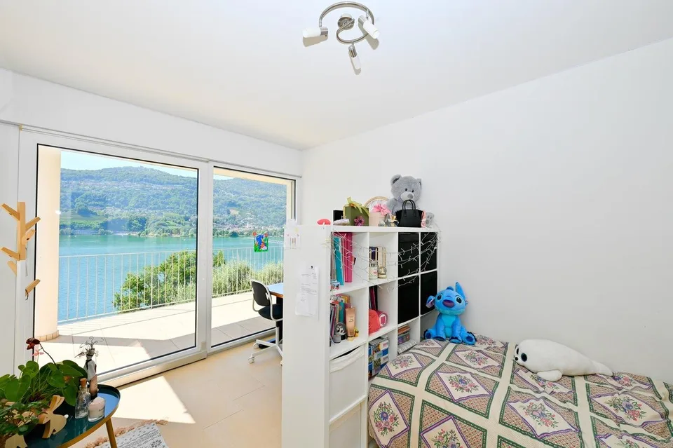 Prestigiosa Villa con Piscina e Magnifica Vista Lago – Foto 20 von 26