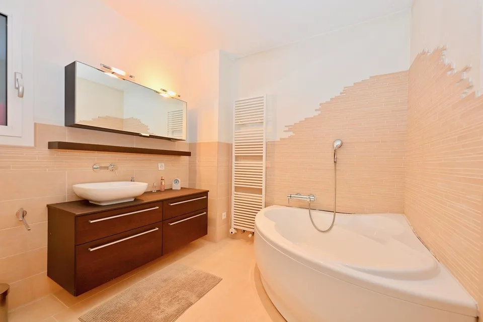 Prestigiosa Villa con Piscina e Magnifica Vista Lago – Foto 18 von 26