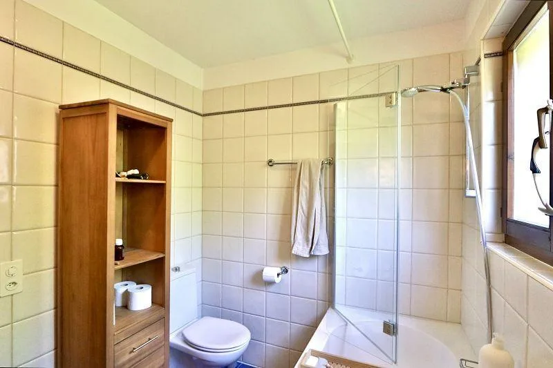 4 1/2-Zimmer-Maisonette-Wohnung mit eigenem Garten an sehr ruhiger,... – Foto 17 von 30
