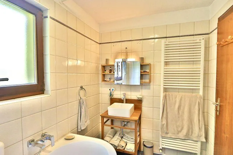 4 1/2-Zimmer-Maisonette-Wohnung mit eigenem Garten an sehr ruhiger,... – Foto 16 von 30