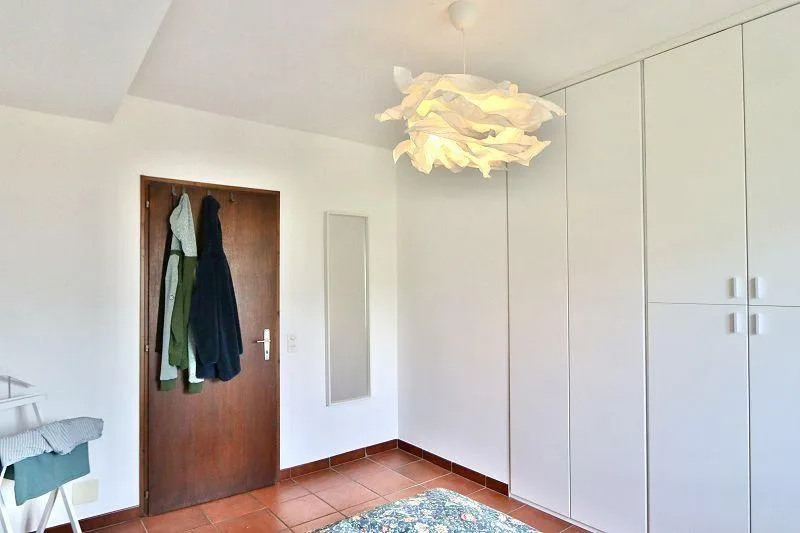 4 1/2-Zimmer-Maisonette-Wohnung mit eigenem Garten an sehr ruhiger,... – Foto 8 von 30