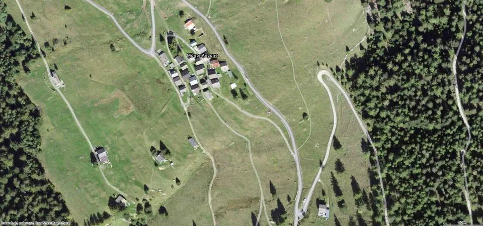 Chalet zum Ausbauen mit grosser Wiesenfläche sehr ruhig und sonnig ... – photo 27 sur 27