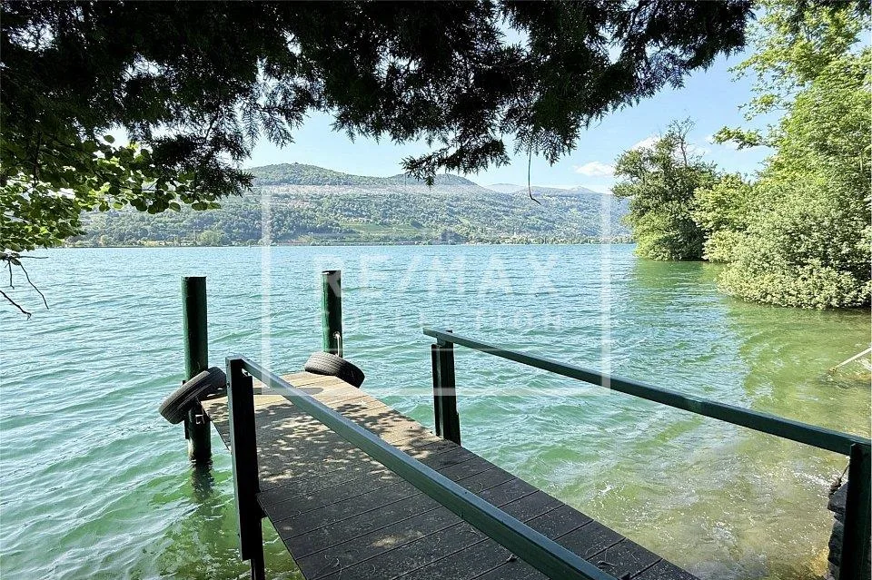 La casa dei sogni sul lago, come in una favola - Darsena privata! – Foto 8 von 13