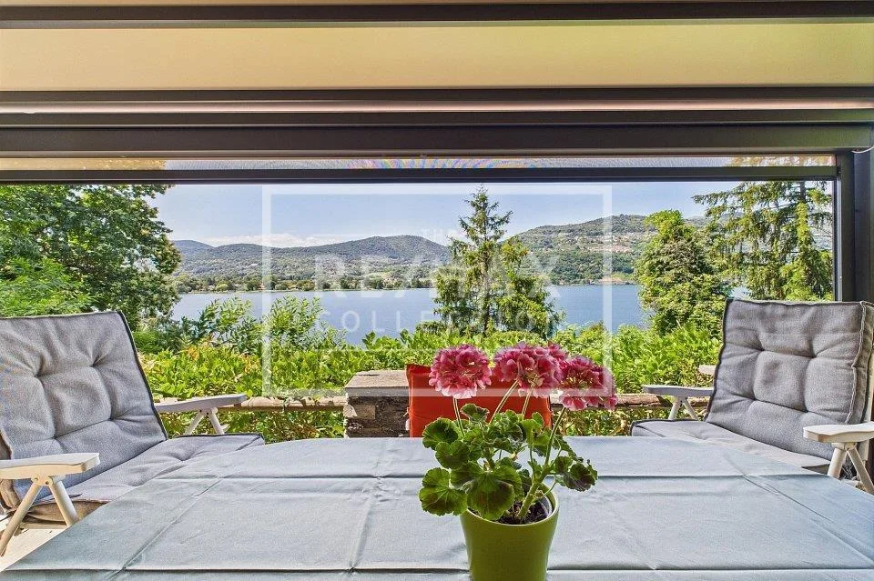 La casa dei sogni sul lago, come in una favola - Darsena privata! – Foto 12 von 13