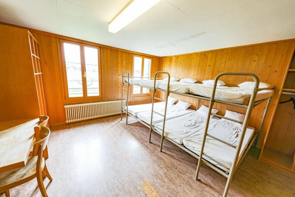 Grosszügiges Ferien- Lagerhaus an Sonniger Lage