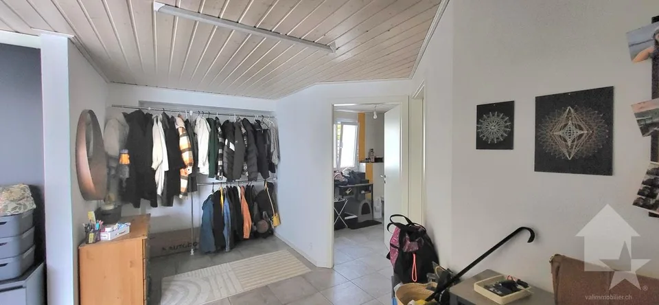 Villa / immeuble de 2 appartements 1x 3.5 pces en duplex + 1x studio