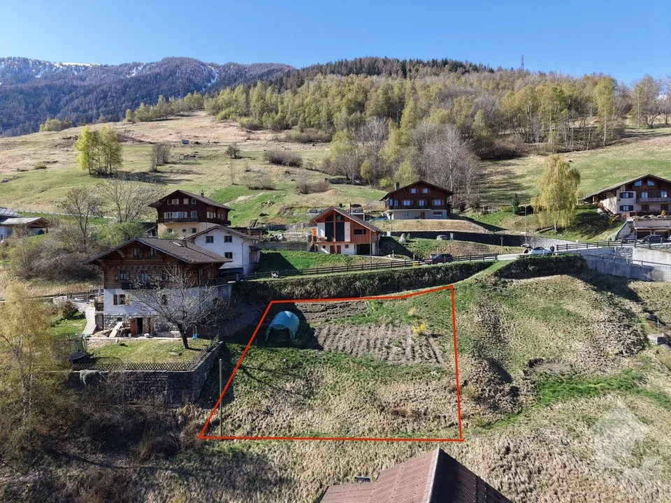 A vendre terrain bien situé à Euseigne