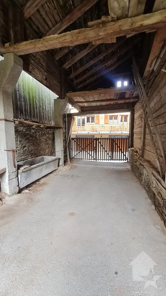 Une grange à rénover au coeur du village de Sembrancher