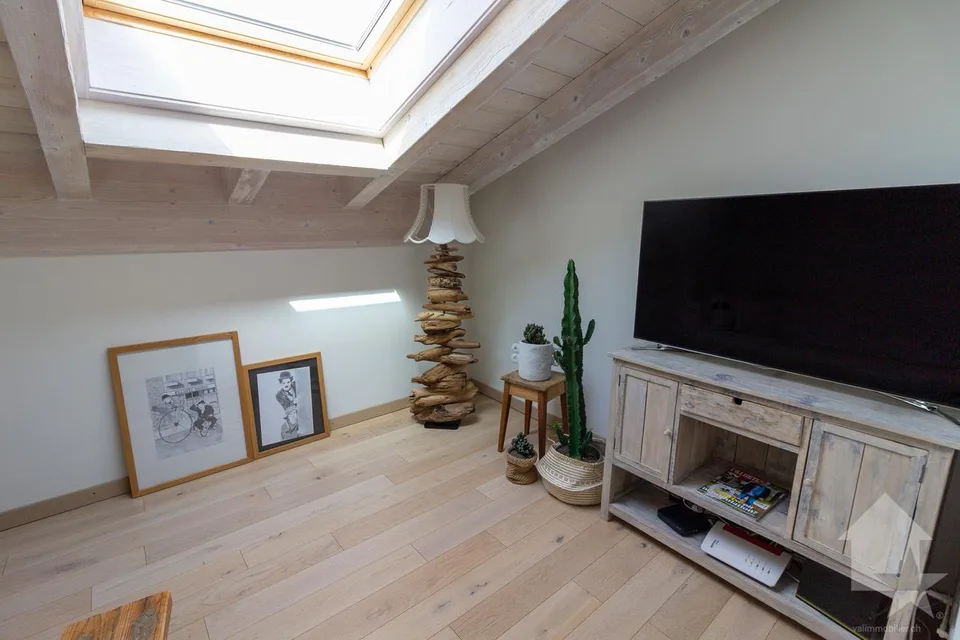 Magnifique attique en duplex de 4,5 pces d'une surface de 118m2 hab – Foto 15 von 28