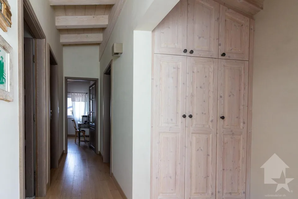 Magnifique attique en duplex de 4,5 pces d'une surface de 118m2 hab – Foto 28 von 28