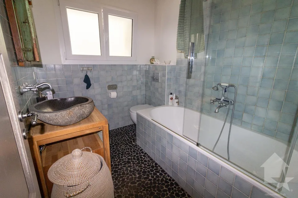 Magnifique attique en duplex de 4,5 pces d'une surface de 118m2 hab – Foto 25 von 28