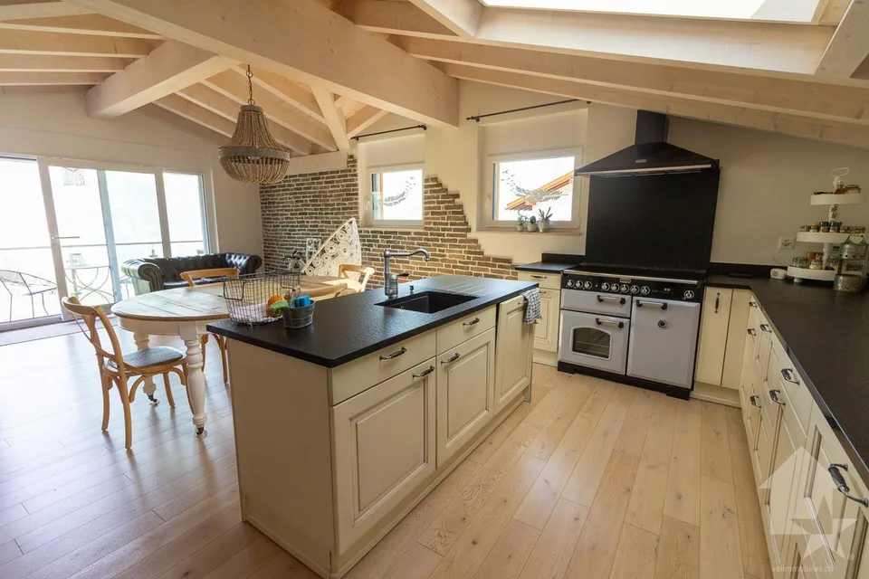Magnifique attique en duplex de 4,5 pces d'une surface de 118m2 hab – Foto 7 von 28