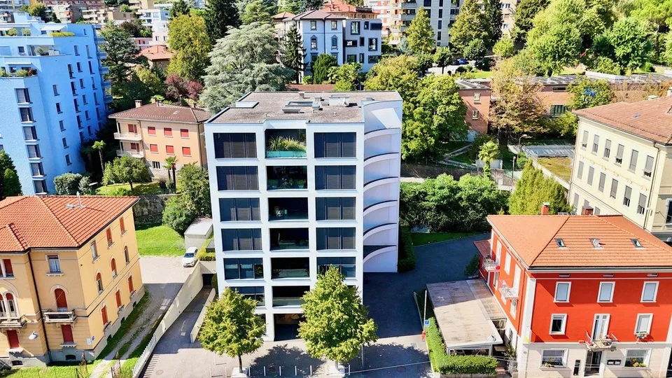 Prestigioso Ufficio a Pochi Passi dal Centro di Lugano
