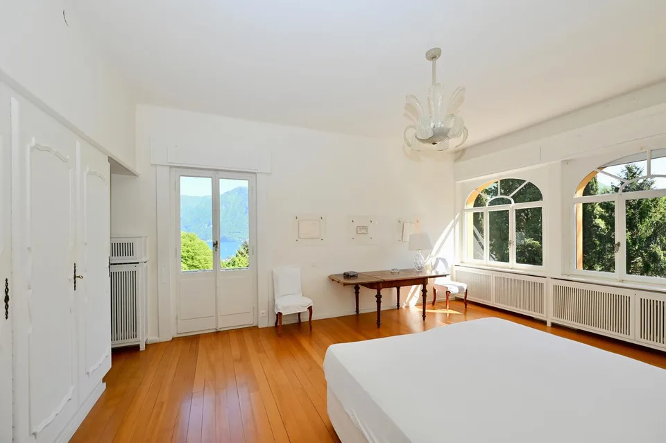 Villa di Prestigio con Splendido Parco vicino al centro di Lugano – Foto 13 von 18