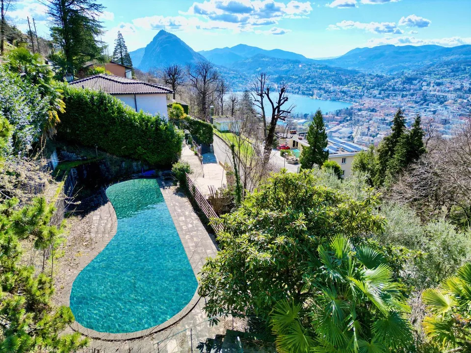 Villa Panoramica da Ristrutturare ad Aldesago – Monte Brè, Lugano