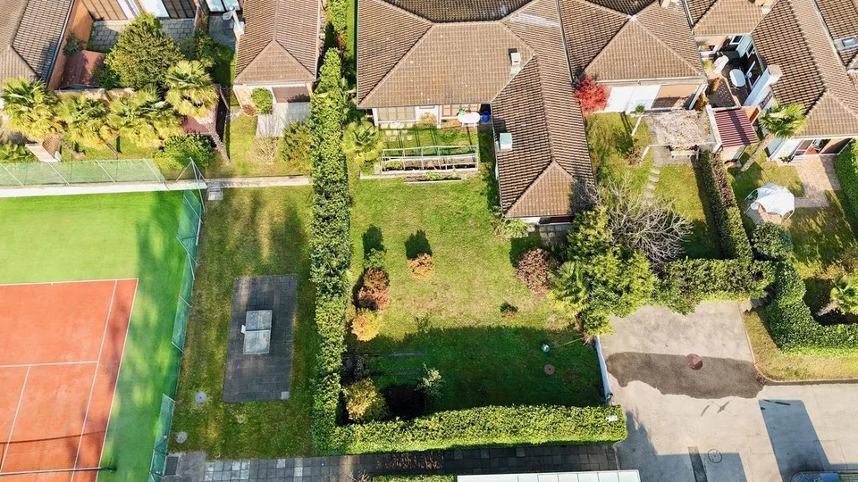 Terreno Edificabile in Zona Residenziale Circondata dalla Natura