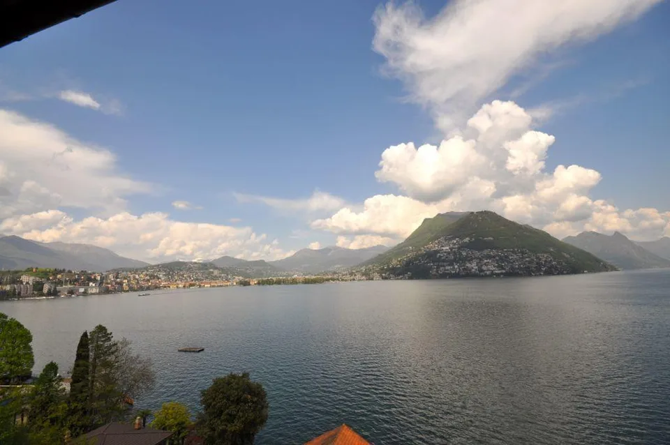 Terreno Edificabile con Vista Lago di Lugano in vendita a Paradiso