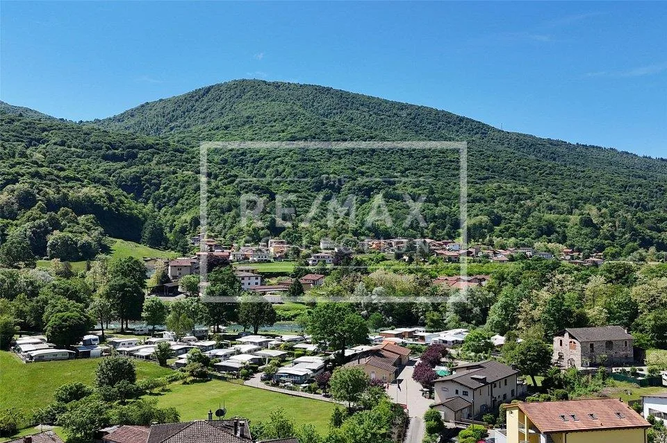 Interessante terreno edificabile R3 in ottima posizione soleggiata