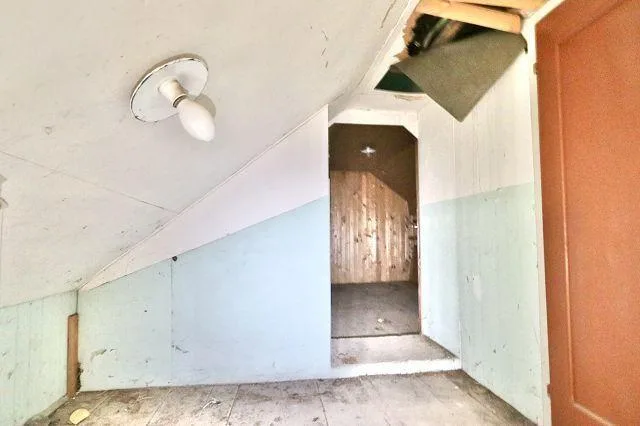 10-Zimmer-Dorfhaus zum Ausbauen / casa di 10 locali da ristrutturare – photo 16 sur 30
