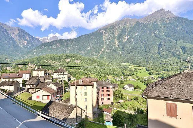 10-Zimmer-Dorfhaus zum Ausbauen / casa di 10 locali da ristrutturare – photo 24 sur 30
