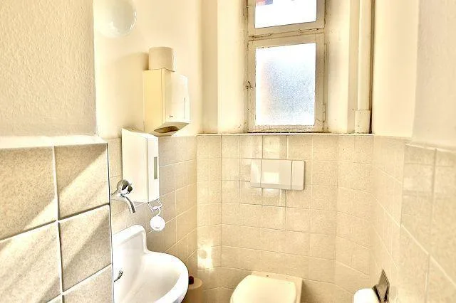 10-Zimmer-Dorfhaus zum Ausbauen / casa di 10 locali da ristrutturare – photo 17 sur 30
