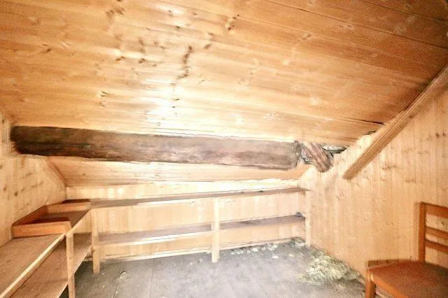 10-Zimmer-Dorfhaus zum Ausbauen / casa di 10 locali da ristrutturare – photo 14 sur 30