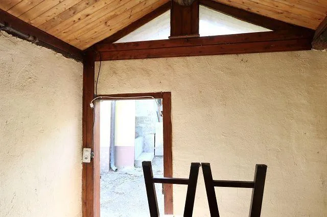 5 1/2-Zimmer-Dorfhaus zum Renovieren oder neu aufbauen / casa di 5 ... – Foto 22 von 30